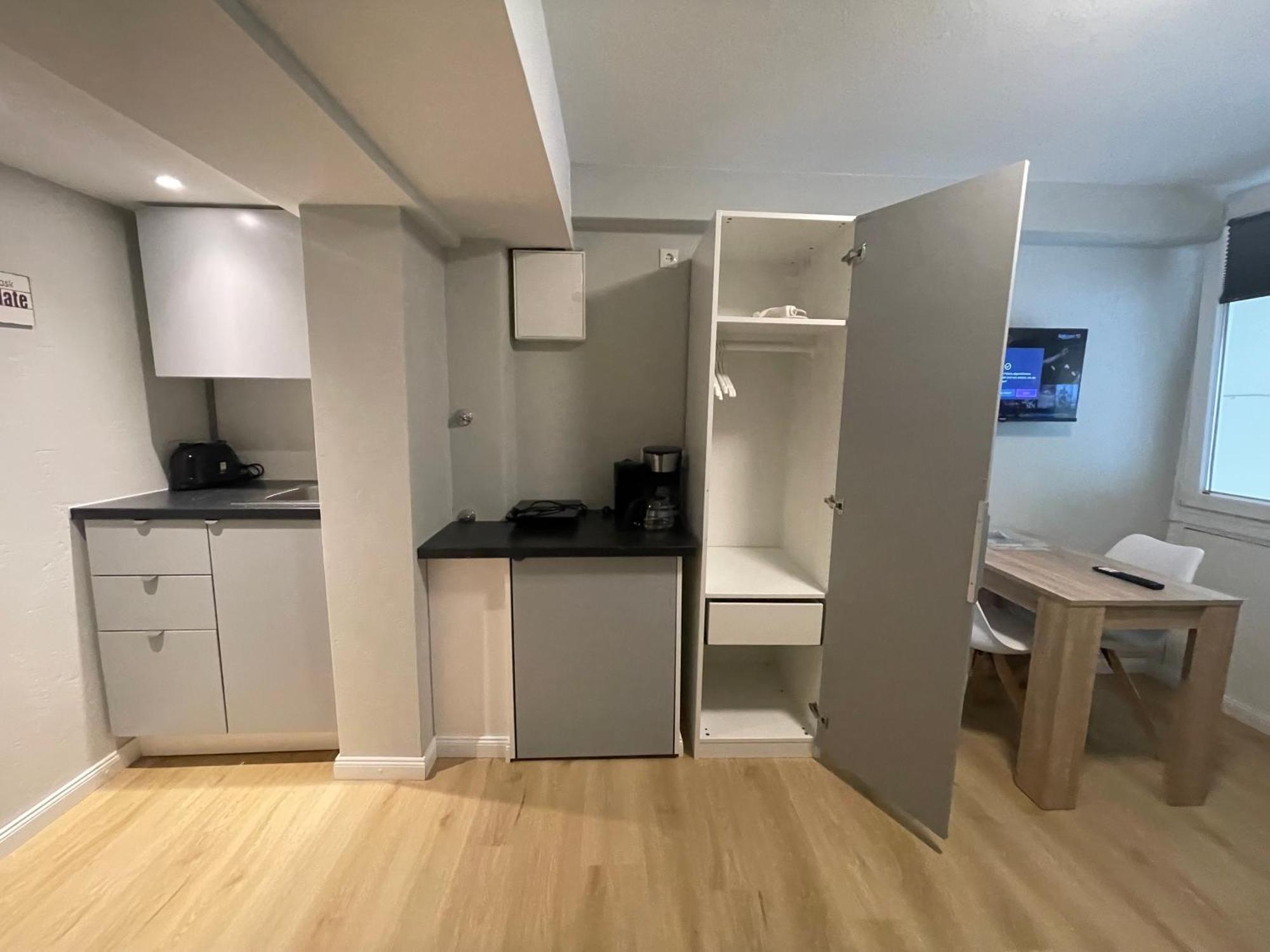 Suesses Kleines Und Zentrales Apartment Fuer Zwei Personen Mitten In Hamburg Bagian luar foto