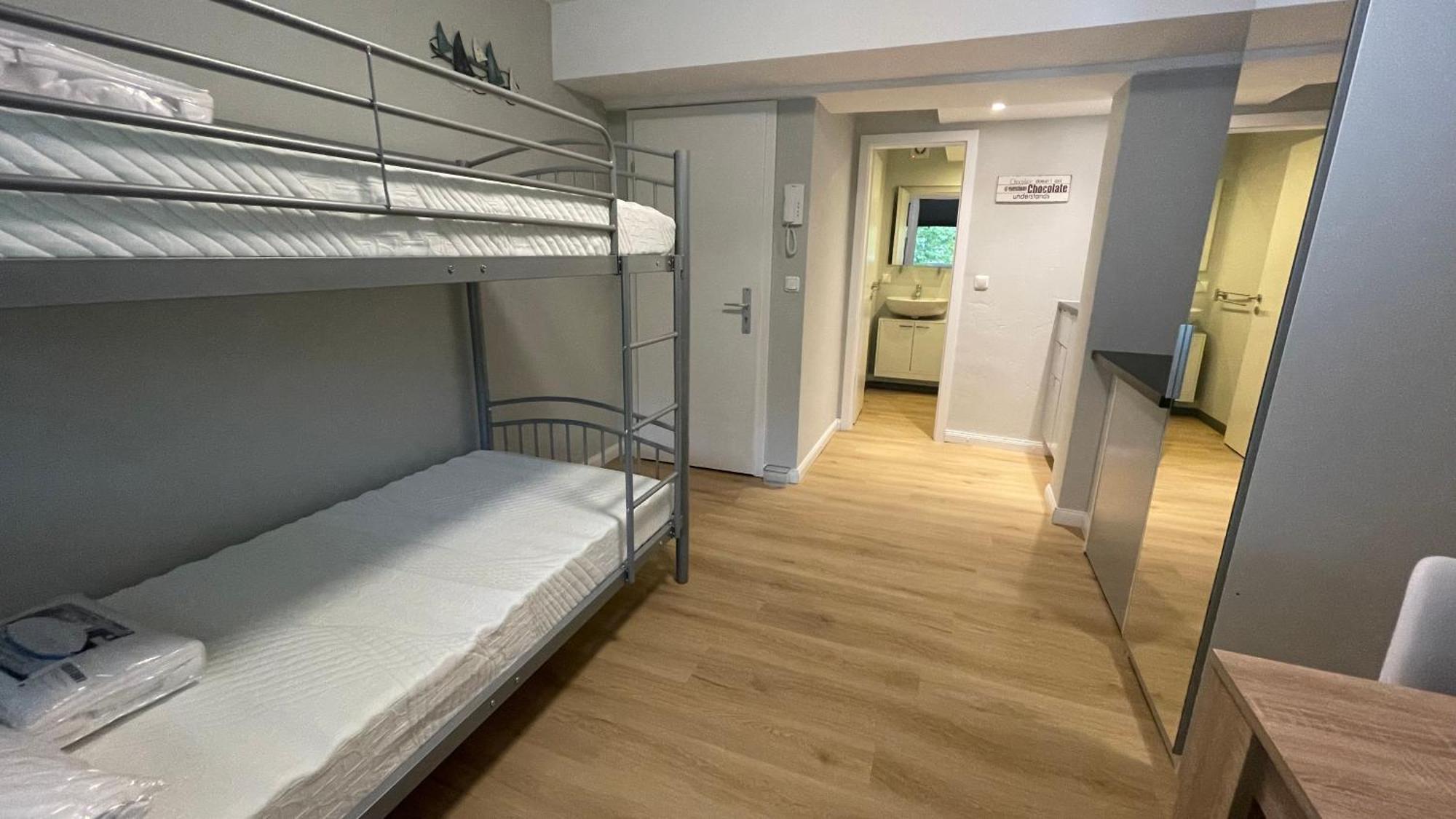 Suesses Kleines Und Zentrales Apartment Fuer Zwei Personen Mitten In Hamburg Bagian luar foto