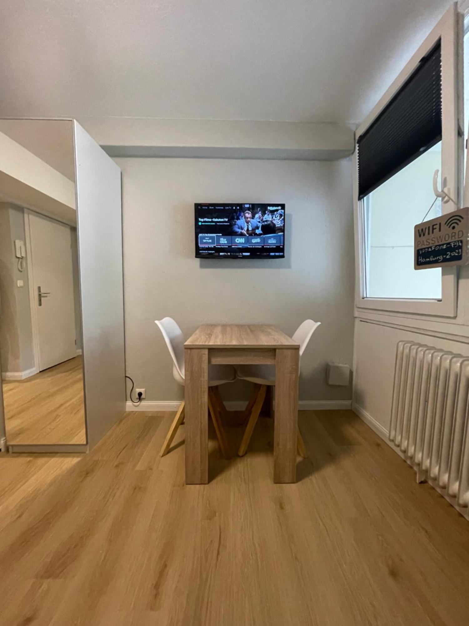 Suesses Kleines Und Zentrales Apartment Fuer Zwei Personen Mitten In Hamburg Bagian luar foto