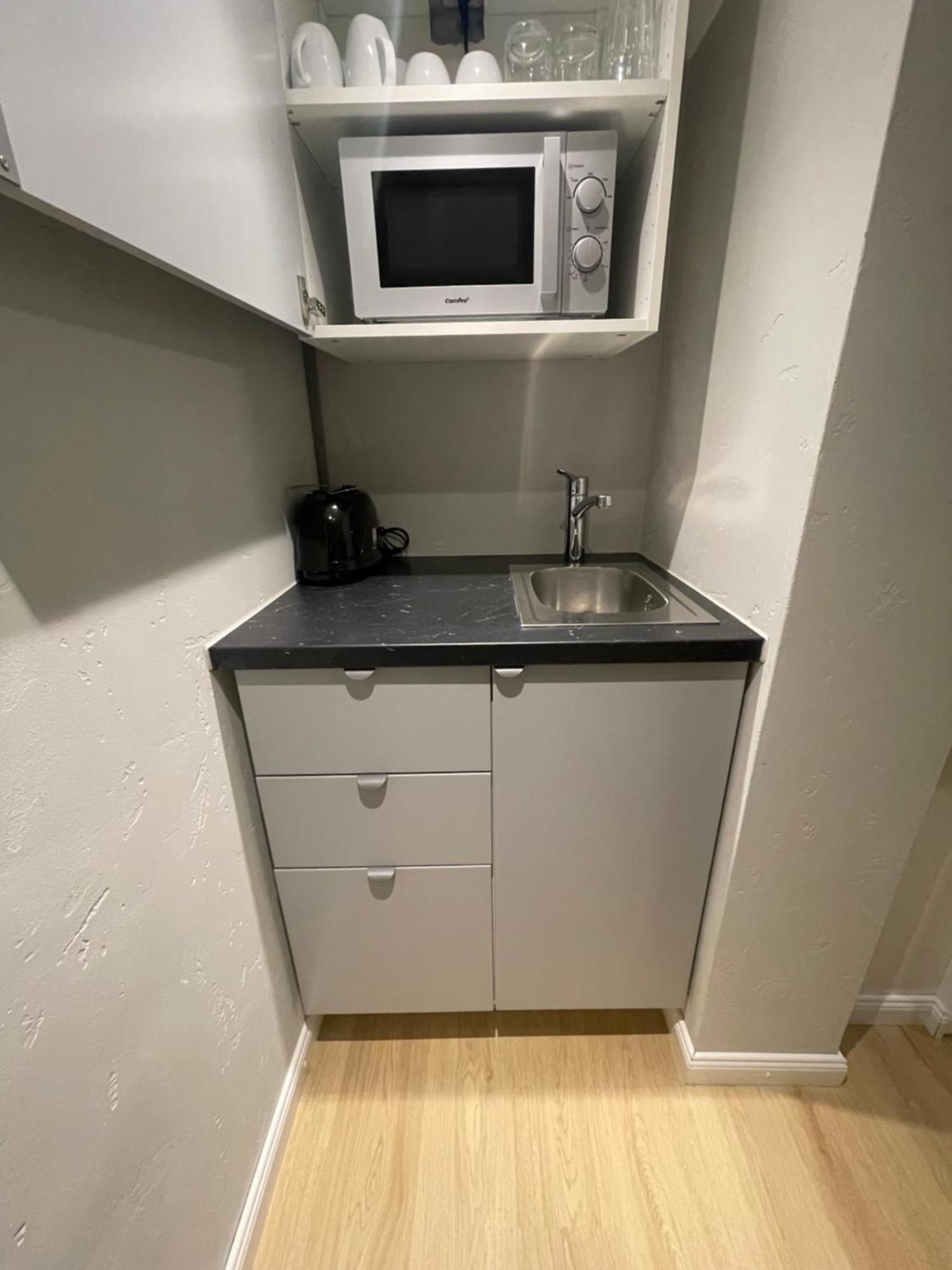 Suesses Kleines Und Zentrales Apartment Fuer Zwei Personen Mitten In Hamburg Bagian luar foto