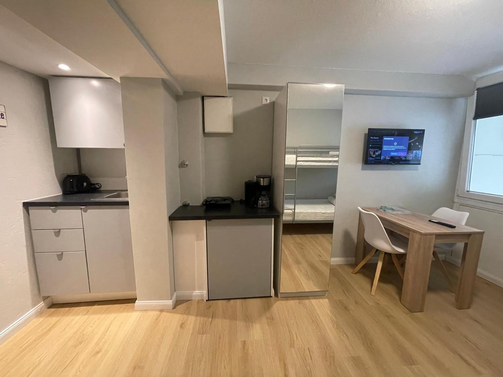 Suesses Kleines Und Zentrales Apartment Fuer Zwei Personen Mitten In Hamburg Bagian luar foto