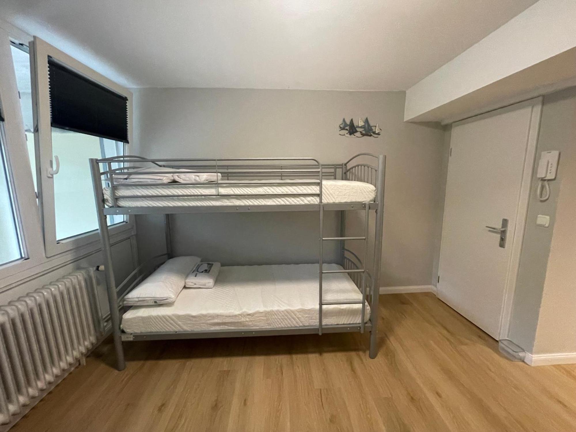 Suesses Kleines Und Zentrales Apartment Fuer Zwei Personen Mitten In Hamburg Bagian luar foto