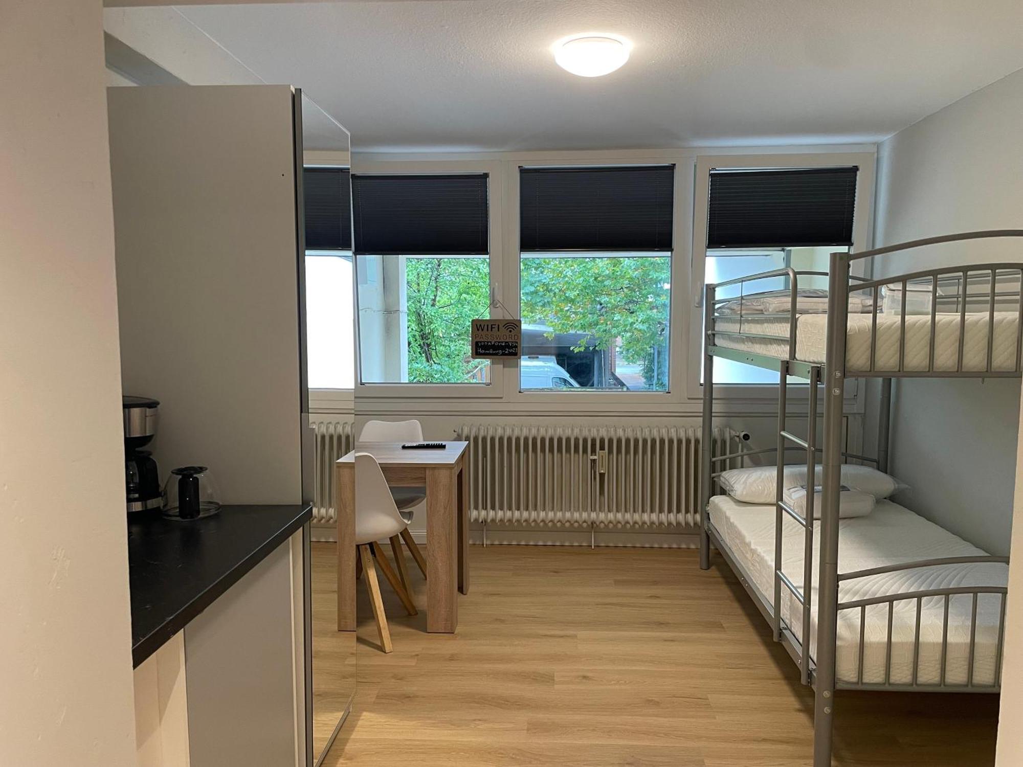 Suesses Kleines Und Zentrales Apartment Fuer Zwei Personen Mitten In Hamburg Bagian luar foto
